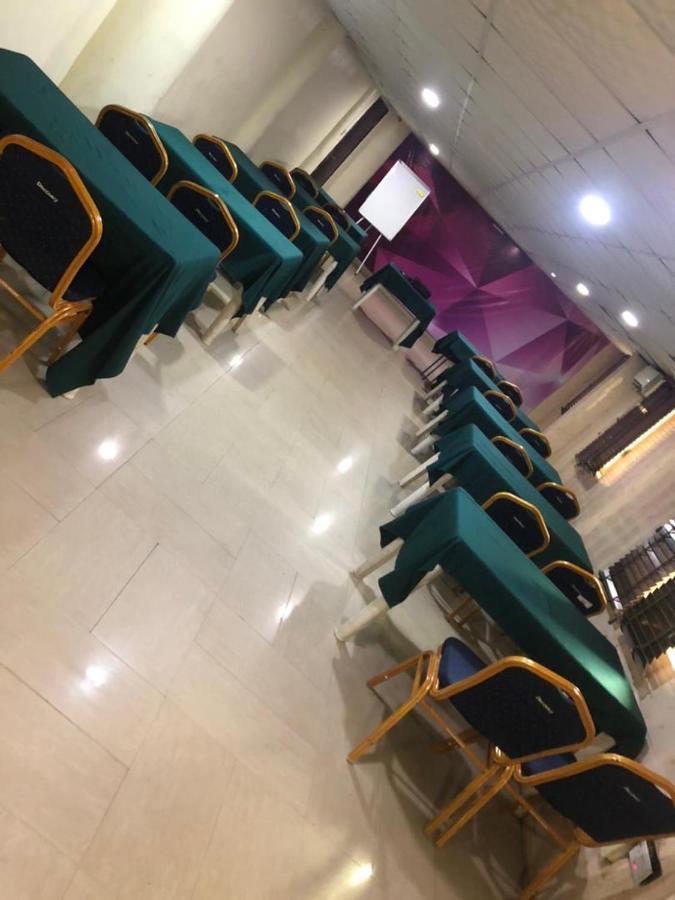 Presken Hotels Alade Avenue Ikeja Dış mekan fotoğraf
