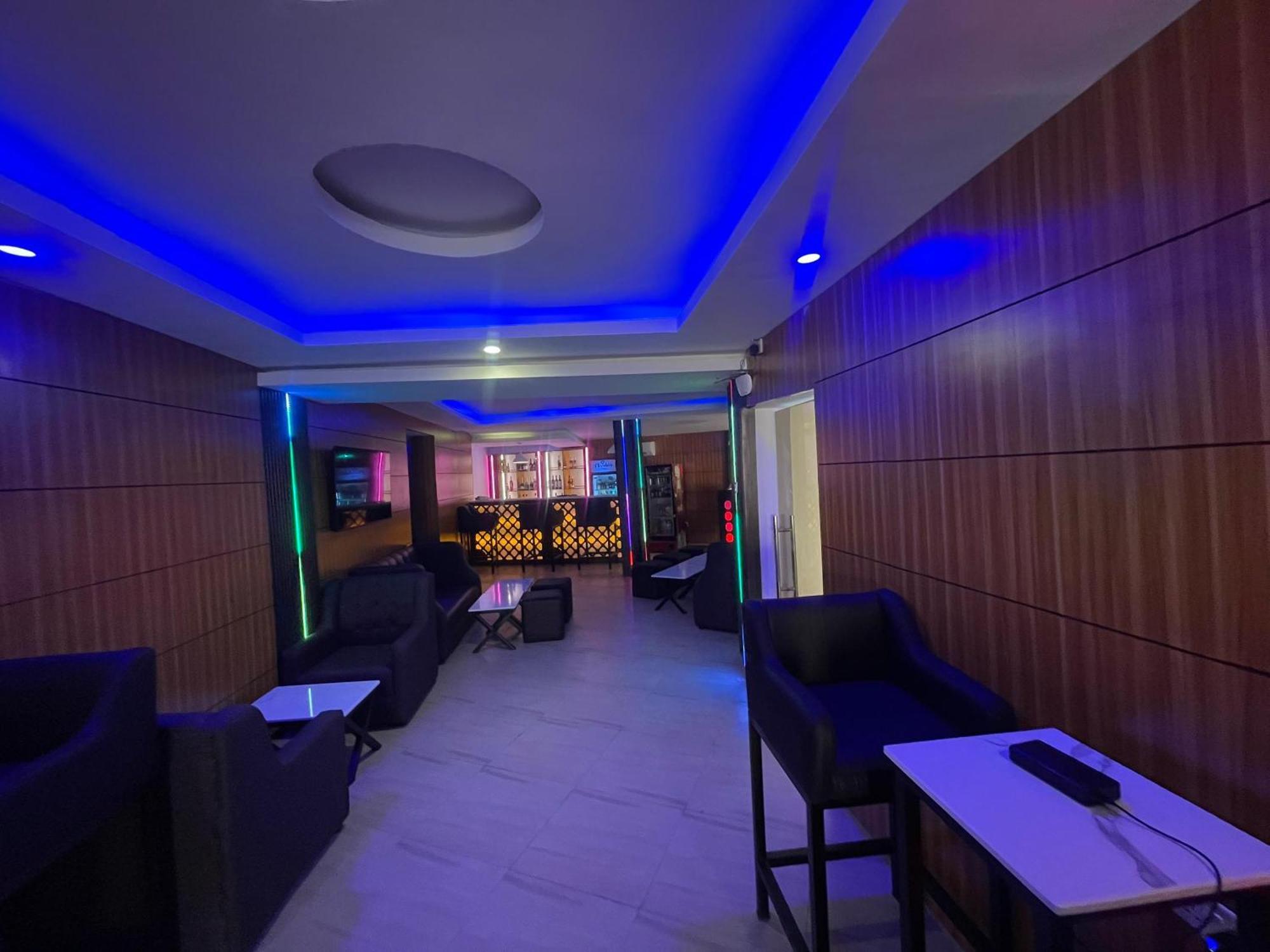 Presken Hotels Alade Avenue Ikeja Dış mekan fotoğraf