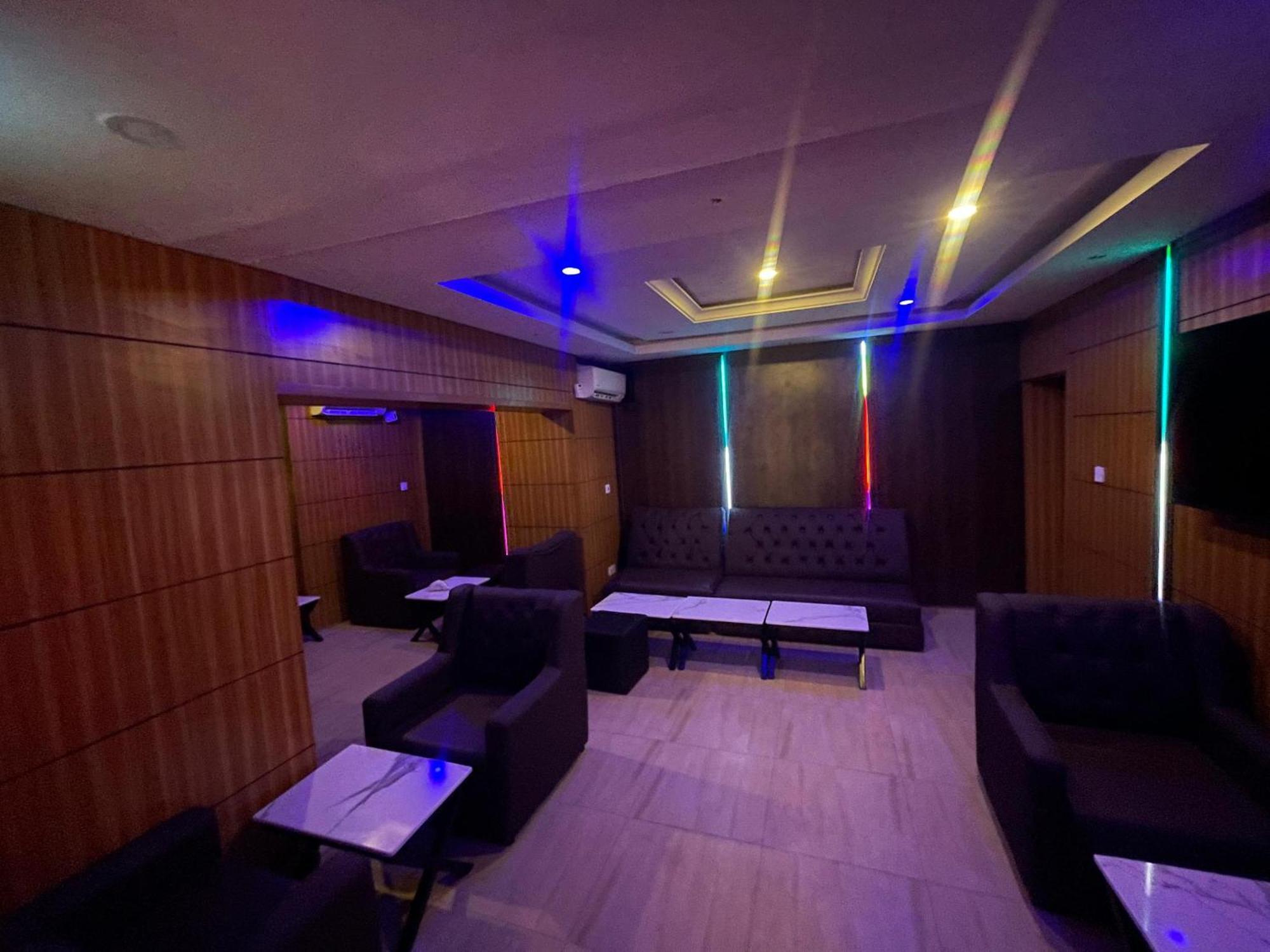 Presken Hotels Alade Avenue Ikeja Dış mekan fotoğraf